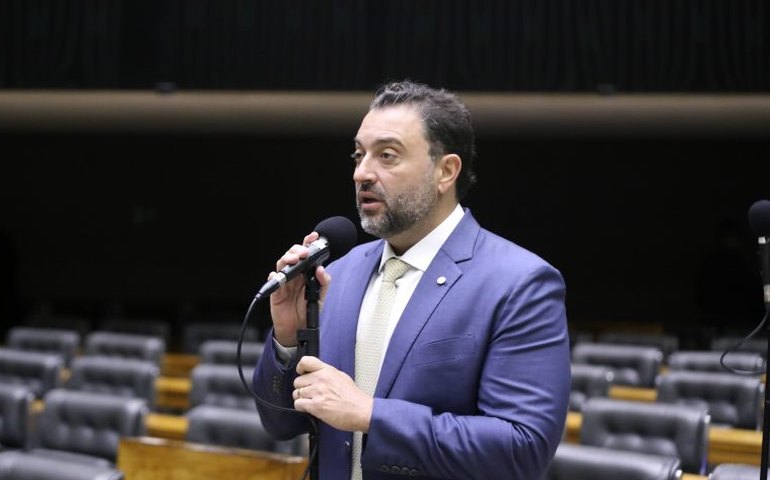 Câmara aprova criação de política de combate à perda e ao desperdício de alimentos; acompanhe