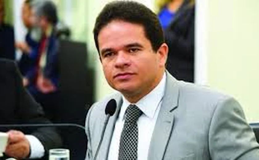 Marcelo Victor reafirma apoio a Renan Filho em meio a especulações políticas