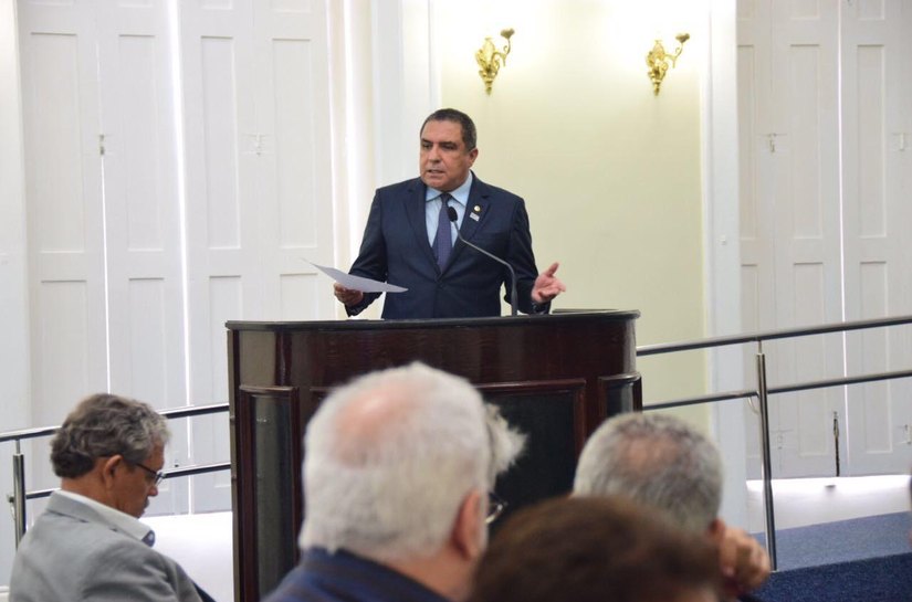 Delmiro Gouveia vai ganhar curso de medicina, indicação do deputado estadual Inácio Loiola