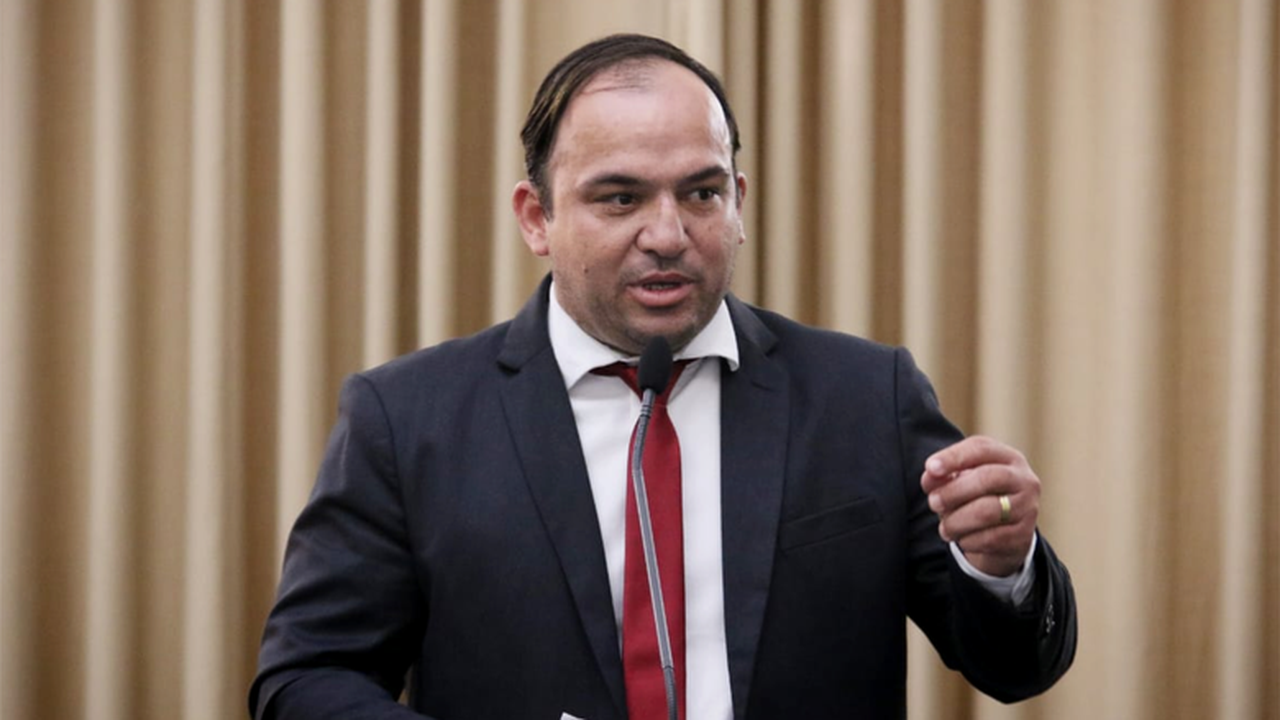 André Silva faz primeiro discurso e agradece votação recorde em Junqueiro