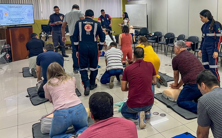 Samu capacita profissionais da Justiça Federal para salvar vidas