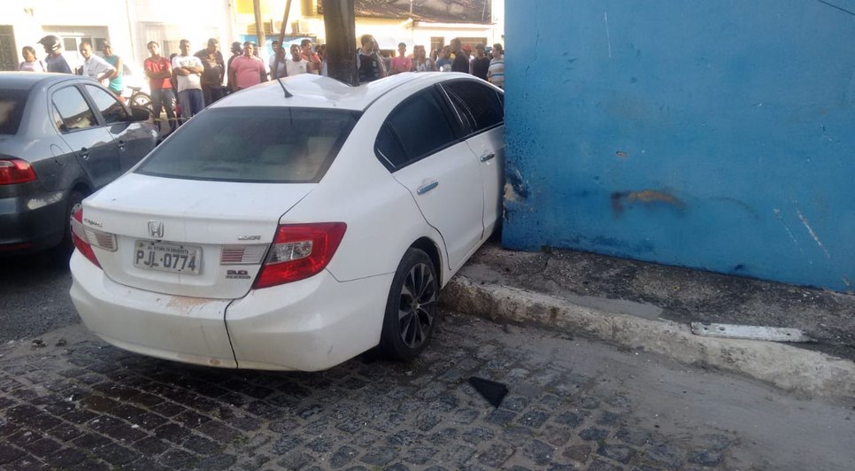 Acidente da blitz / Foto: Polícia