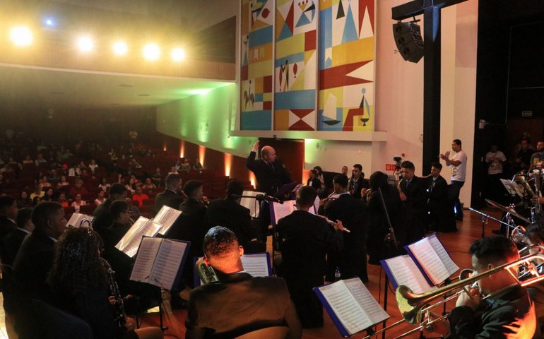 Solenidade de abertura do Circuito Penedo de Cinema é realizada sob forte emoção, banhada de música e memória