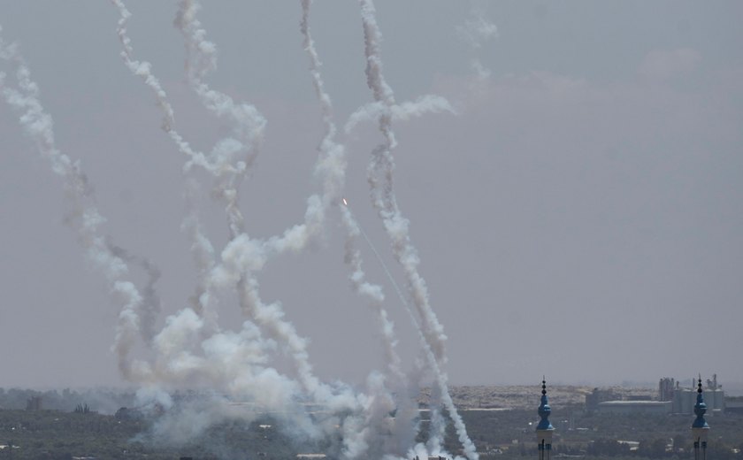 Foguetes lançados de Gaza em meio a ataque israelense na Cisjordânia