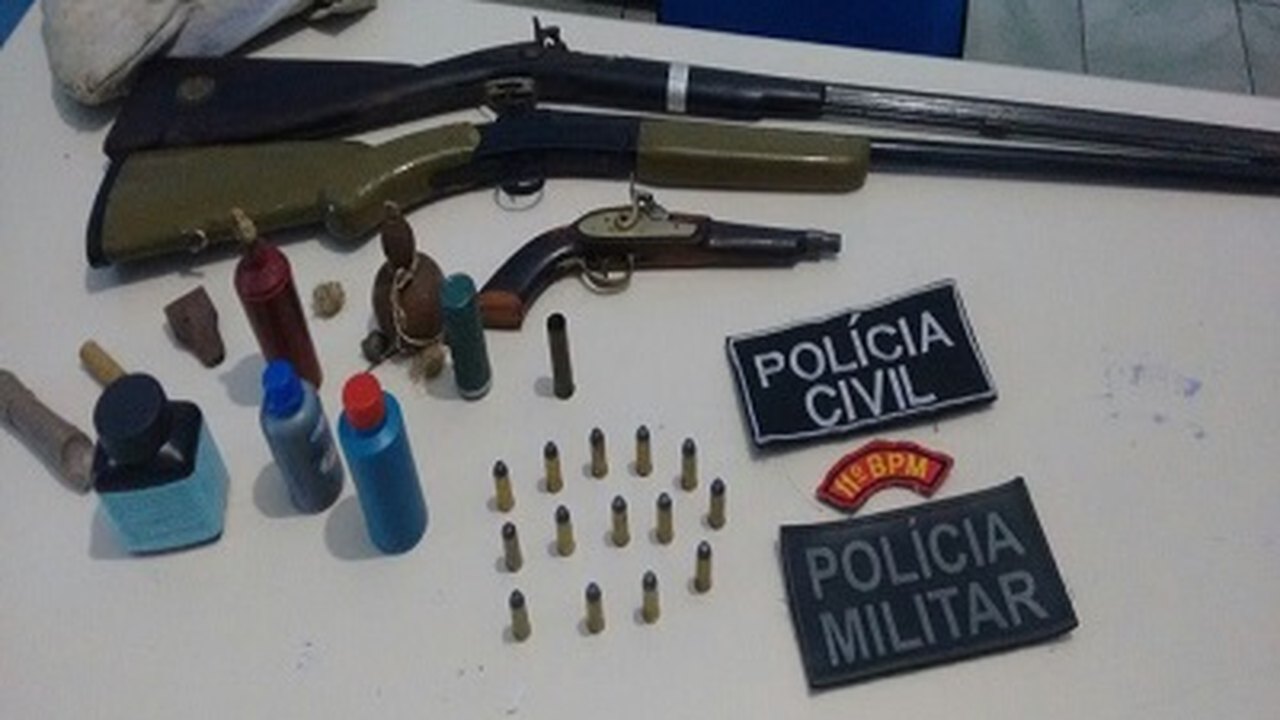 PM apreendem armas de fogo na cidade de Penedo