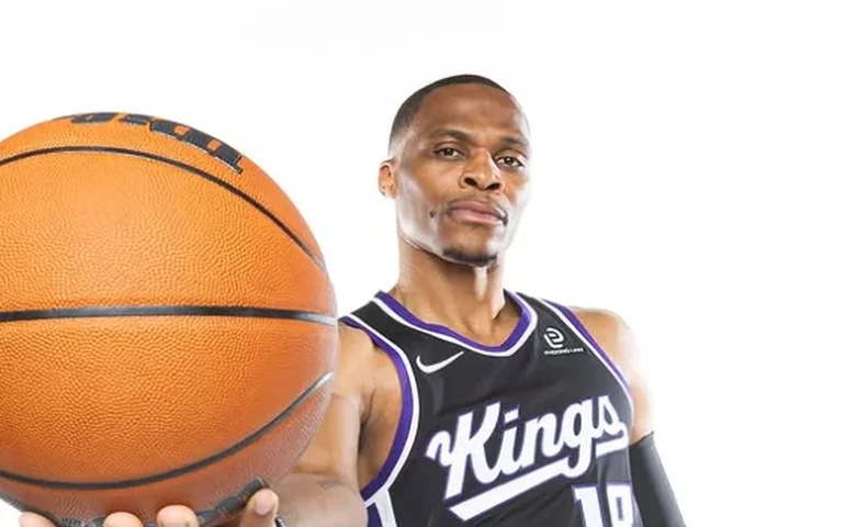 Westbrook lidera vitória dos Kings e encerra sequência histórica de derrotas