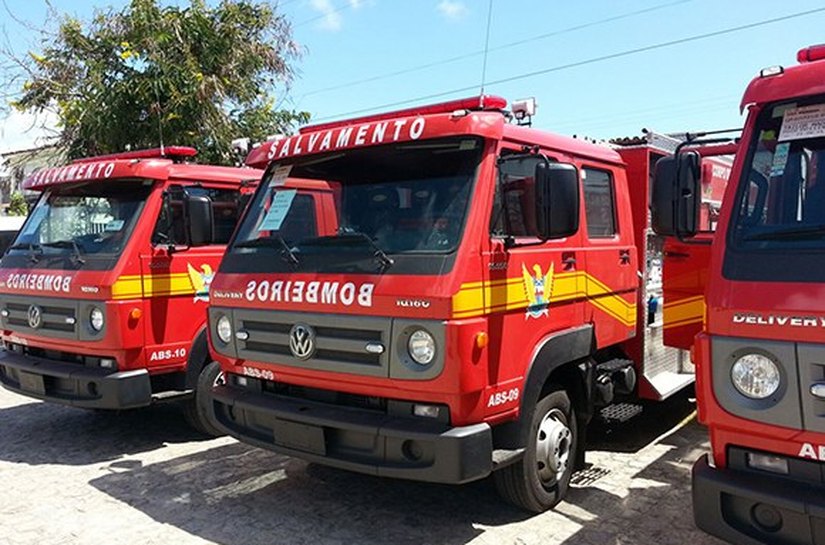 Corpo de Bombeiros Militar de Alagoas recebe novas viaturas operacionais
