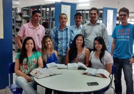 Estudantes da Uneal se destacam com aprovação em estágios no Judiciário