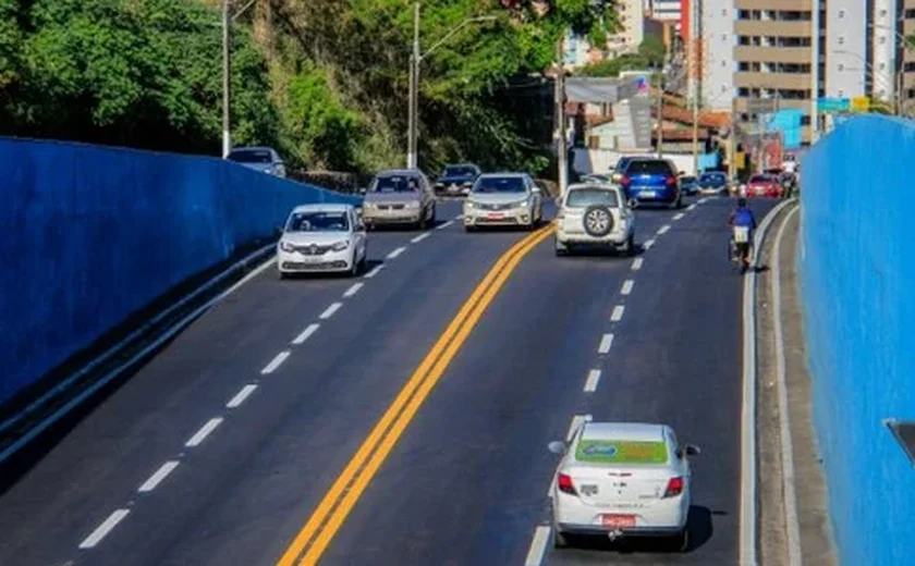 Suspeito de atropelar duas crianças na Leste-Oeste é preso após tentar fugir sem prestar socorro