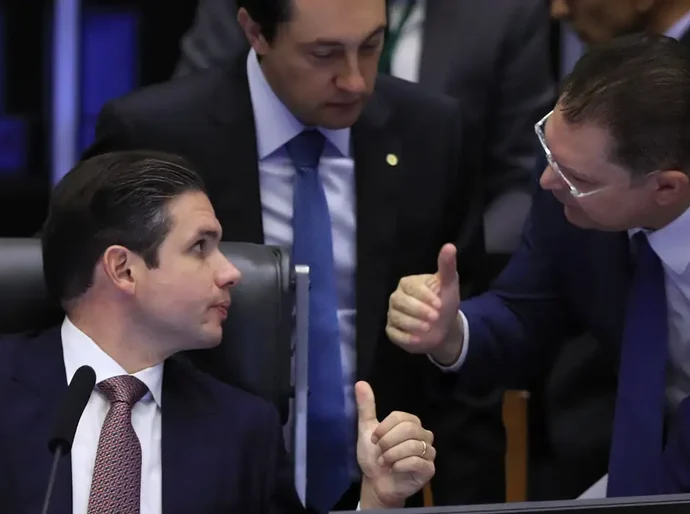 Câmara restabelece voto secreto em PEC da Blindagem