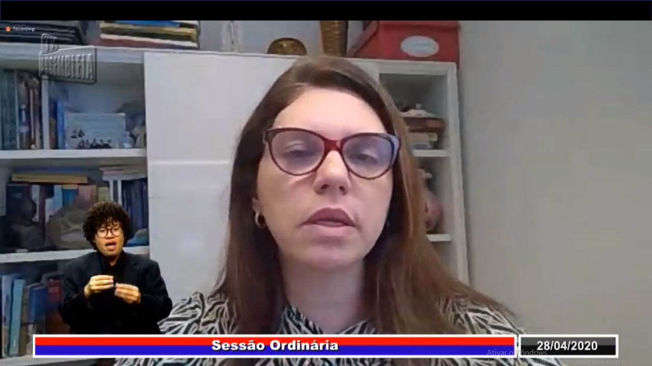 Plenário aprova Voto de Pesar pelo falecimento da senhora Maria de Lourdes Melo