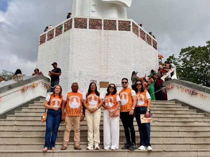 Com mais de 500 romeiros, Lagoa da Canoa realiza grande romaria a Juazeiro do Norte