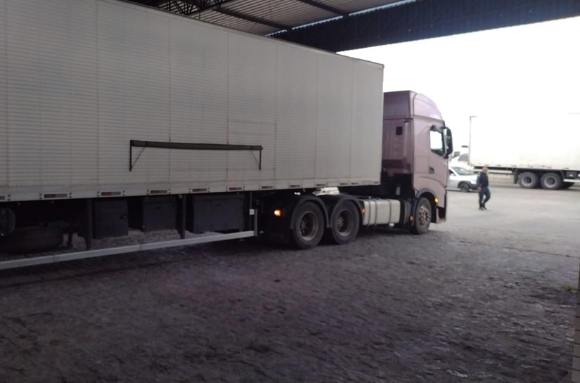 Sefaz intercepta 8 toneladas de charque sem nota fiscal em Alagoas