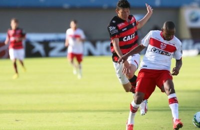 CRB enfrenta Atlético-GO buscando melhor rendimento como mandante