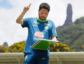 Arthur Elias conta com Marta, mas não a garante na Copa