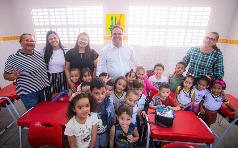 Educação infantil é ampliada e prefeitura já entregou dez novas creches em Arapiraca