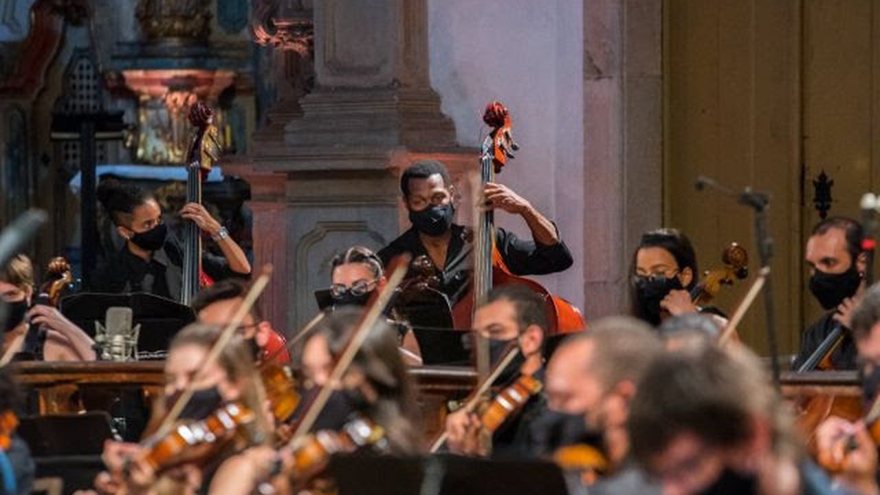 Músicas clássica e popular reunidas em concertos