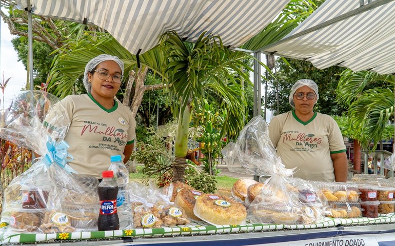 Arapiraca promove artesanato e agricultura familiar com I Feira de Economia Solidária