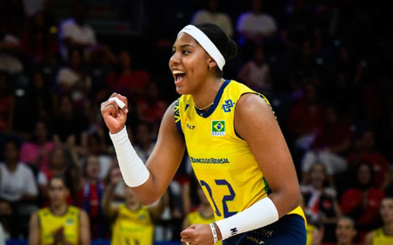 Ana Cristina brilha, Gabi volta e Brasil bate República Dominicana na Liga das Nações de Vôlei
