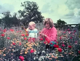 William homenageia princesa Diana com foto inédita da infância