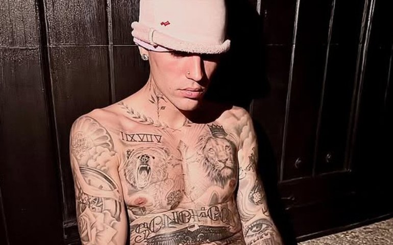 Justin Bieber rebate críticas após vídeo polêmico no Coachella: 'Não temos nada a provar'