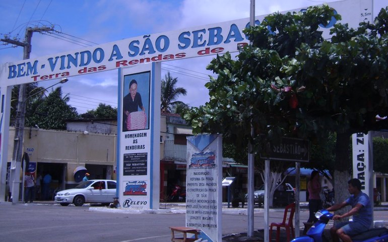 Criminosos assaltam agência bancária em São Sebastião
