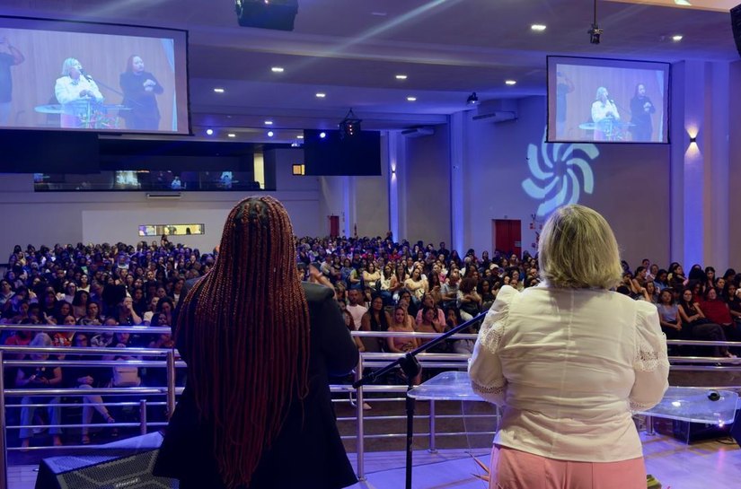 Formação aborda inclusão para estudantes com TEA
