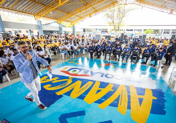 Escola 10: Caravana da Educação reúne comunidade escolar em trocas de experiência em AL