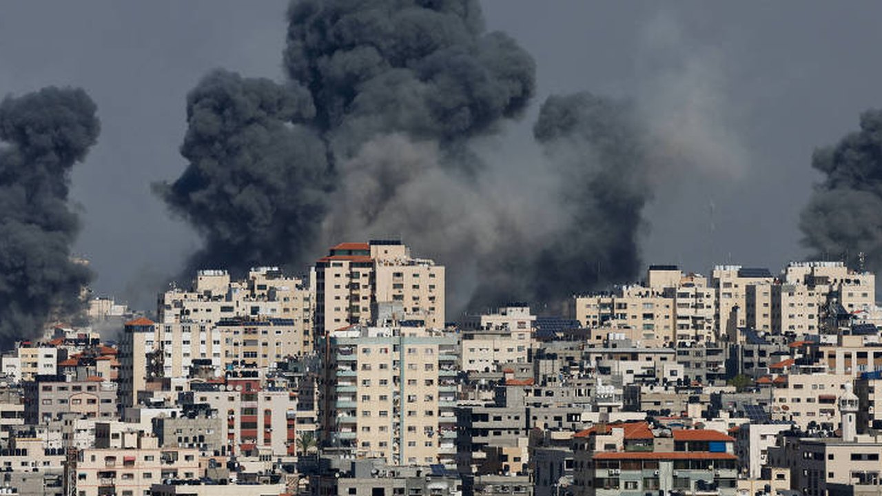 Cidade de Gaza tem fortes combates, meses após Israel declarar que Hamas tinha sido retirado da área