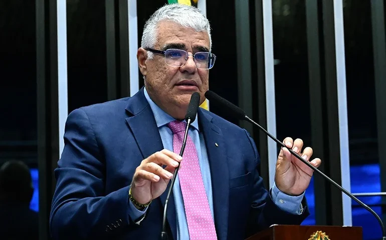 Girão acusa governo Lula de perseguição a médicos que pesquisam 'spikeopatia'