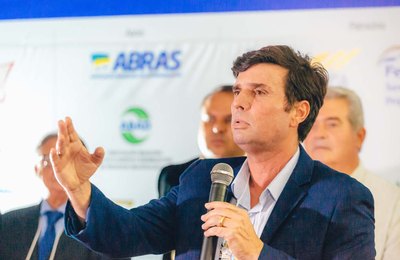 Marcius Beltrão é homenageado do Prêmio Selma Brito