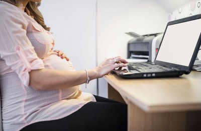 Maternidade tardia: quais cuidados ajudam a garantir a saúde da gestante e do bebê