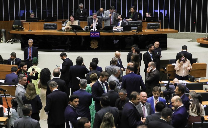 Câmara aprova projeto que regulamenta as emendas parlamentares