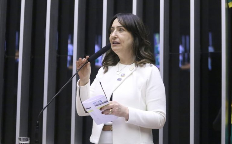 Comissão aprova proibição de financiar entidades suspeitas de envolvimento com o terrorismo