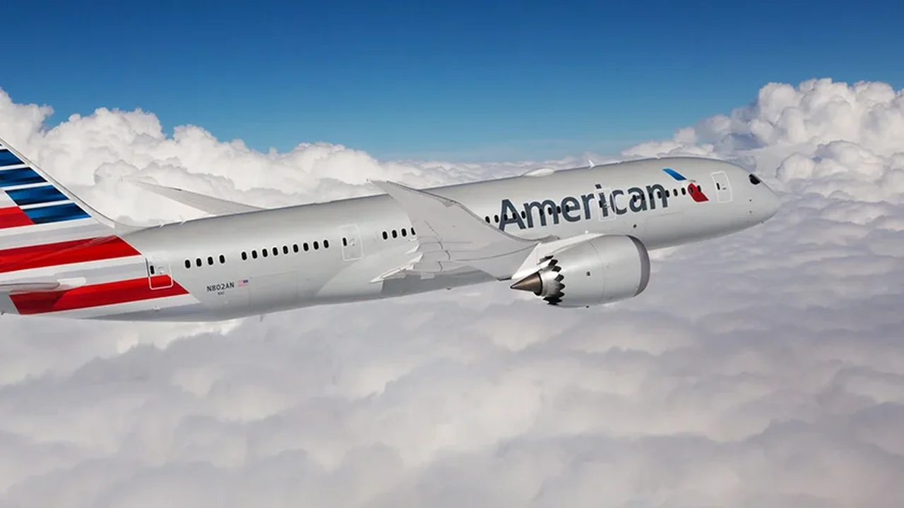 Avião da American Airlines colide no ar com helicóptero do Exército dos EUA em Washington