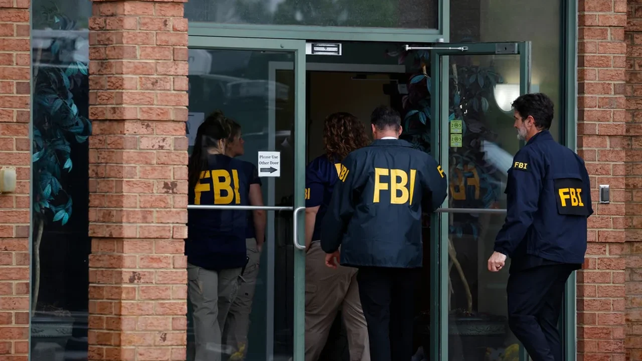FBI investiga cartas com substâncias suspeitas enviadas a órgãos eleitorais nos EUA