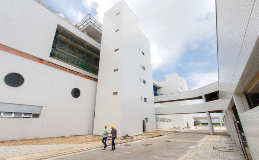 Estado antecipa abertura do Hospital Metropolitano para conter Covid-19 em Alagoas