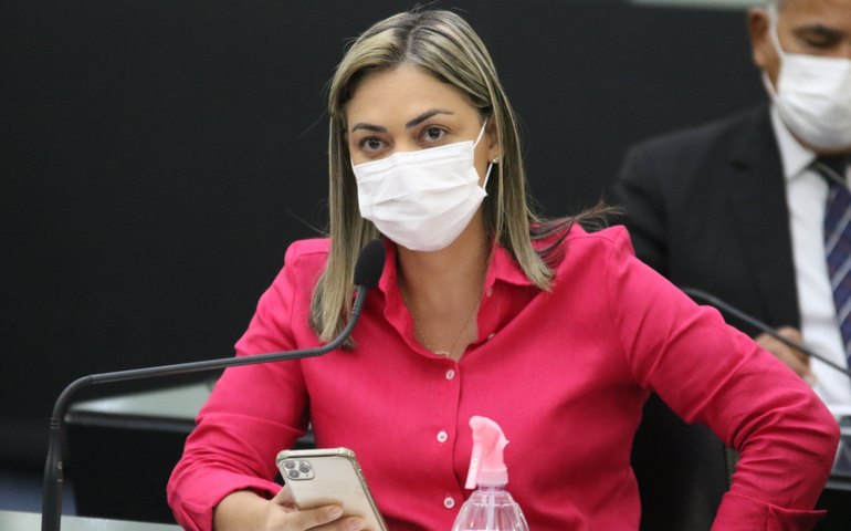 Flávia Cavalcante alerta para recuperação de ponte na AL-101 Norte
