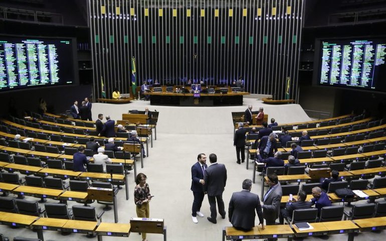 Deputado defende inclusão de pessoas neurodivergentes; assista