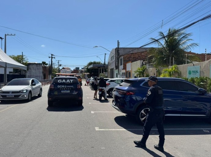 Semsc e DMTT realizam operação contra flanelinhas e uso irregular do espaço público