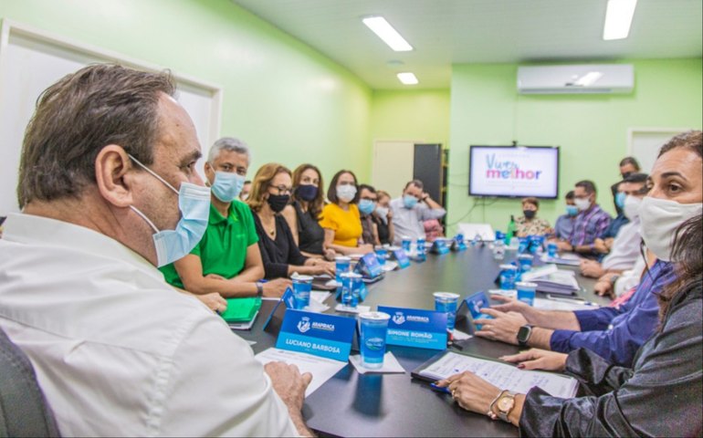 Prefeito Luciano Barbosa lança programa para avançar indicadores em 18 comunidades de Arapiraca