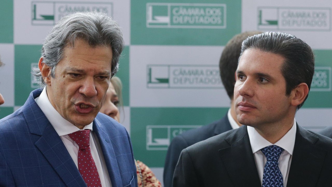Haddad entrega lista ao Congresso com 25 propostas: reforma do IR e supersalários são prioridade