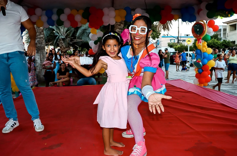 Sorrisos e brincadeiras marcam celebração do mês das crianças em Pão de Açúcar
