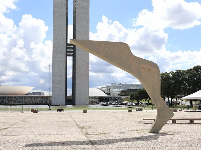 Praça dos 3 Poderes será reformada até o ano que vem