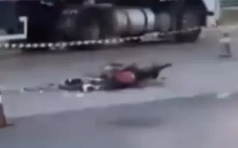 Colisão entre carreta e motocicleta deixa um morto na BR-101, em Teotônio Vilela