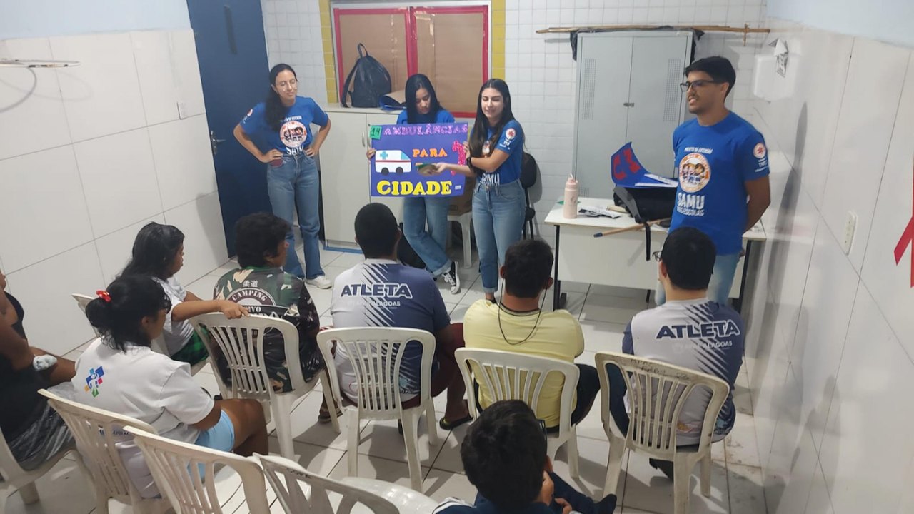 Projeto Samu nas Escolas leva primeiros socorros a alunos especiais da Apae