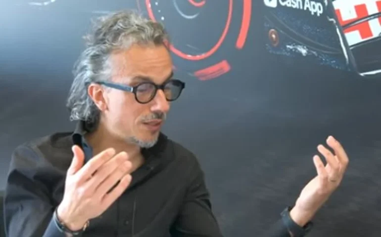 Mekies mostra ambição após 1º dia de trabalho na Red Bull: 'Venceremos os desafios'