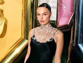 'Código Alarum': como é o filme que rendeu a Isis Valverde indicação ao Framboesa de Ouro