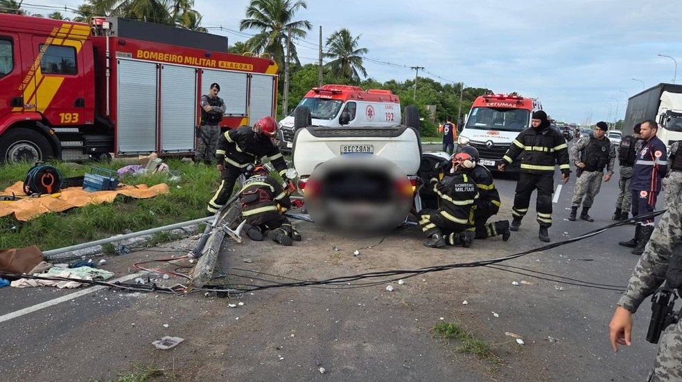 Grave acidente no Trevo do Polo, em Marechal Deodoro, deixa dois mortos e dois feridos