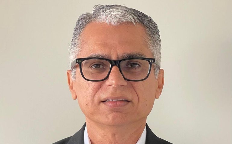 Diretor da Arsal lança obras durante a Bienal Internacional do Livro de Alagoas 2025